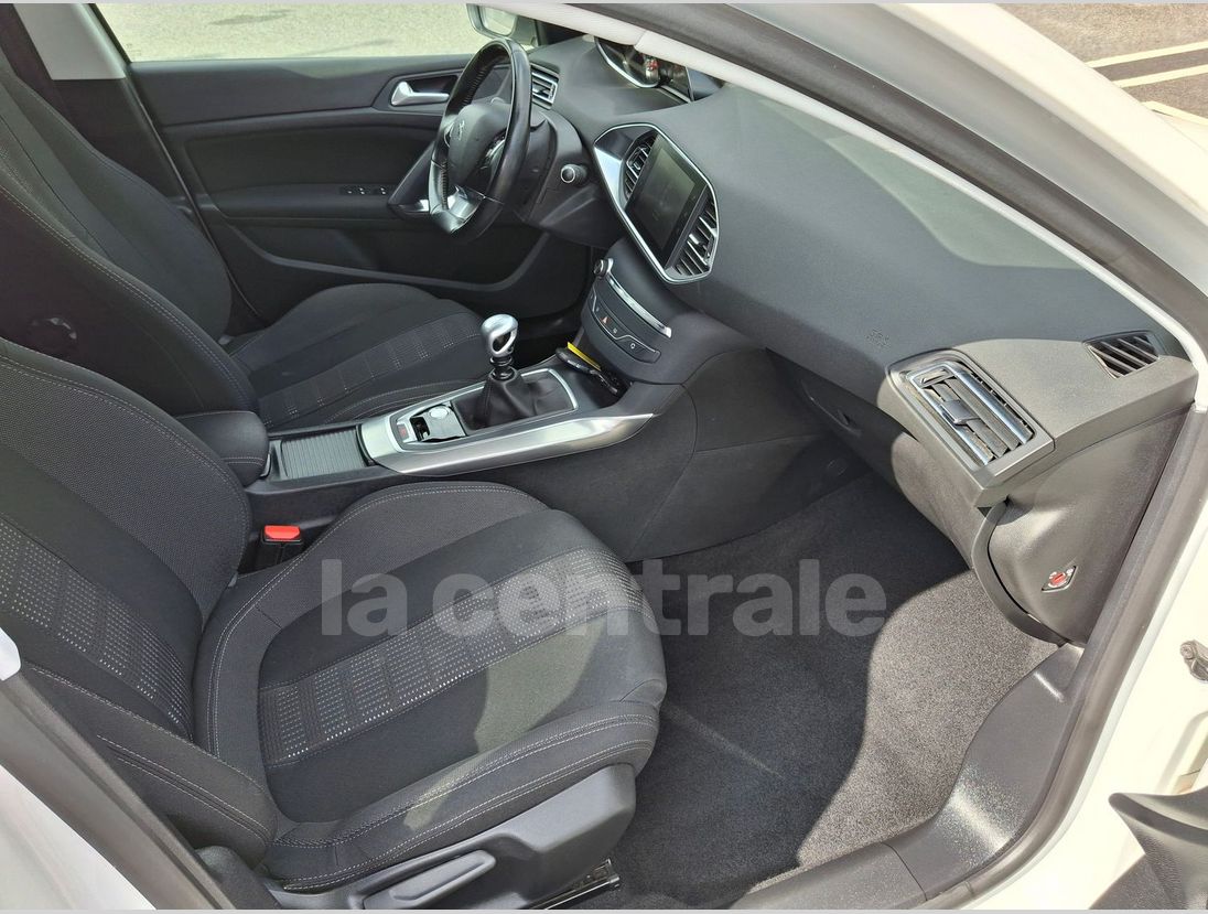 peugeot - Visuel 6