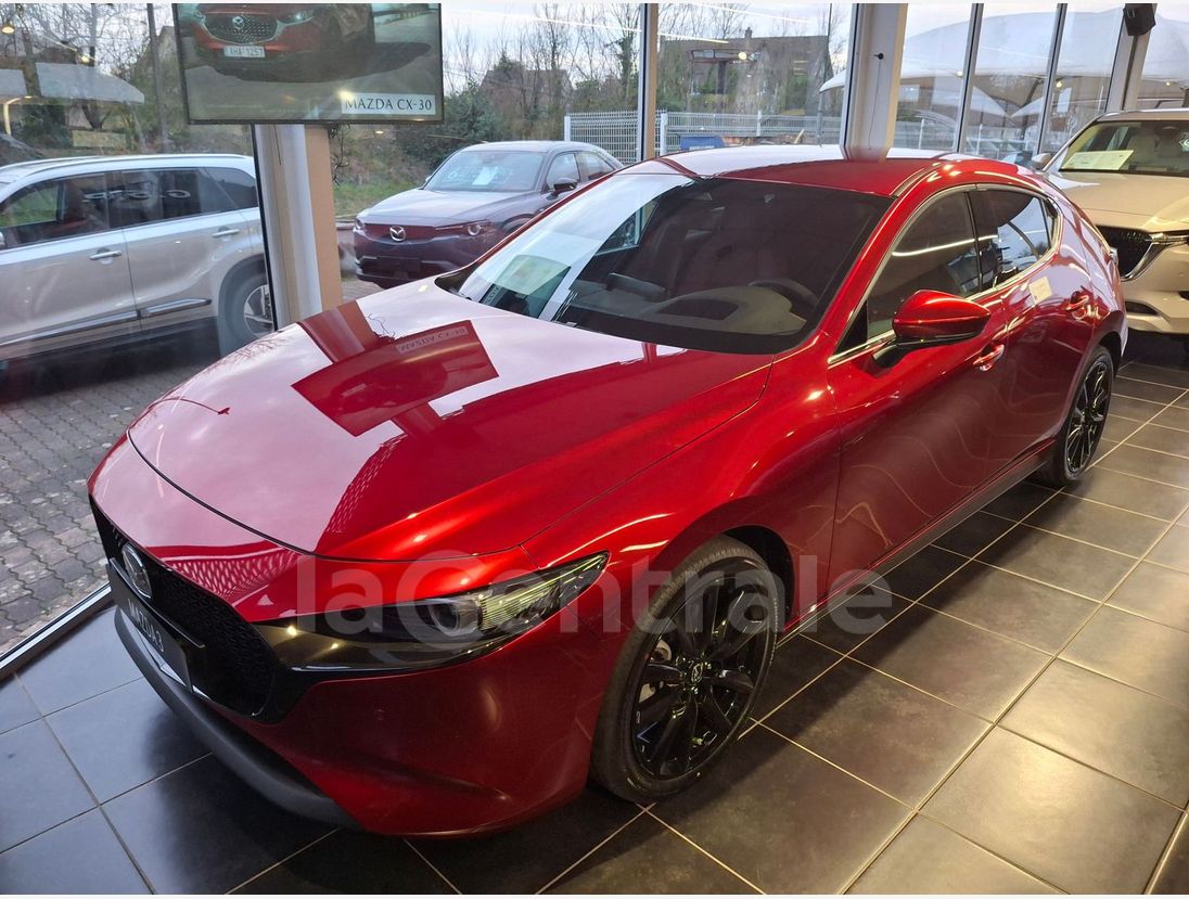 En savoir plus sur MAZDA3